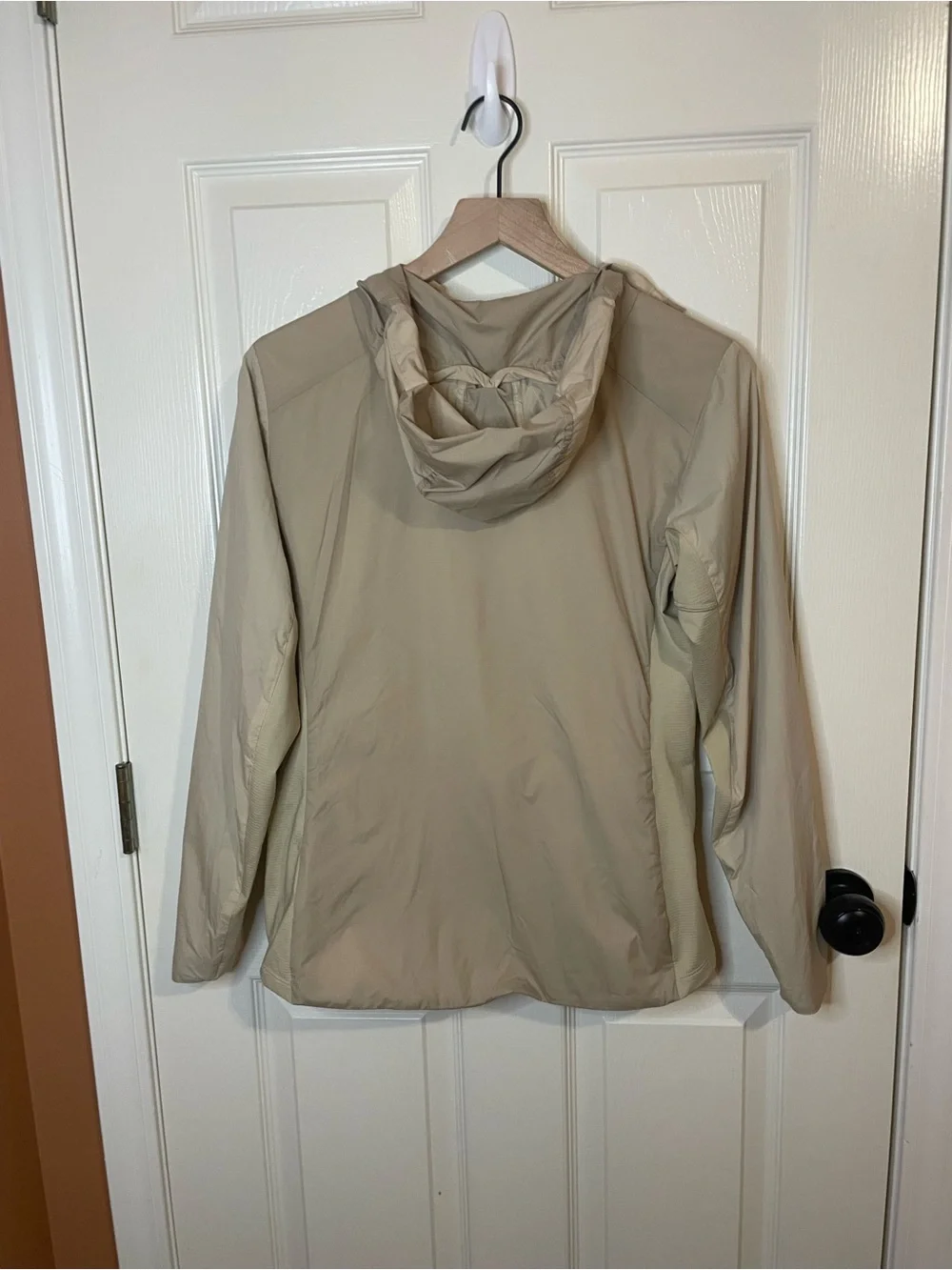 Arcteryx brand arc’teryx